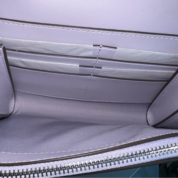 NWT Tory Burch Emerson Patent Chain Wallet - Picture 7 of 12